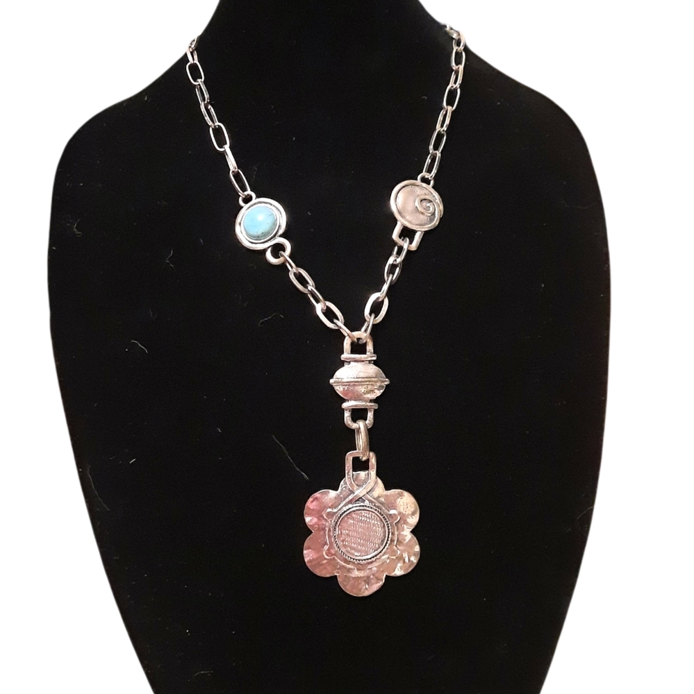 Silver tone torquise Bohemian woman necklace